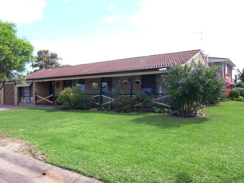12 Carpenter Place, Minchinbury NSW 2770