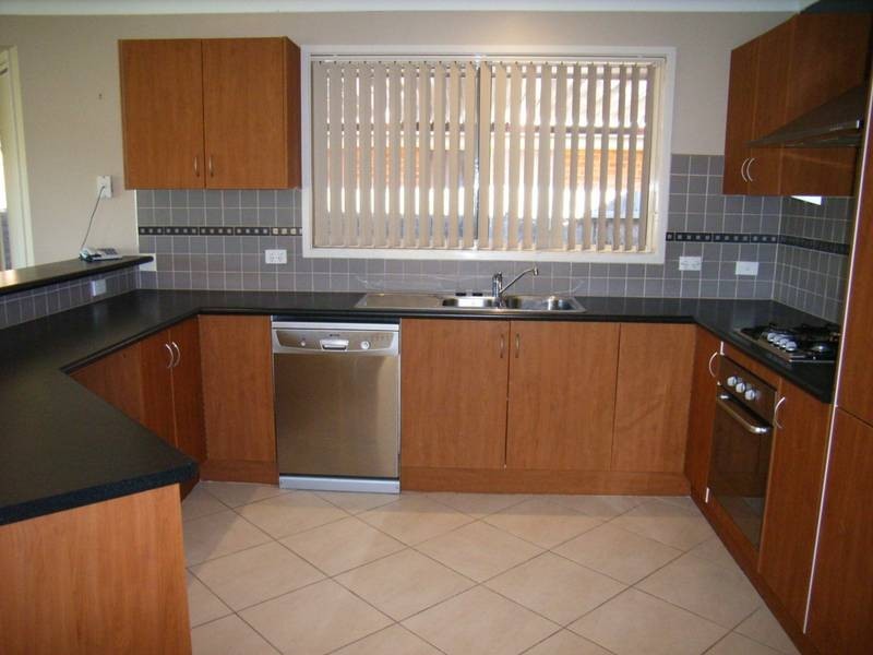 Oakhurst NSW 2761