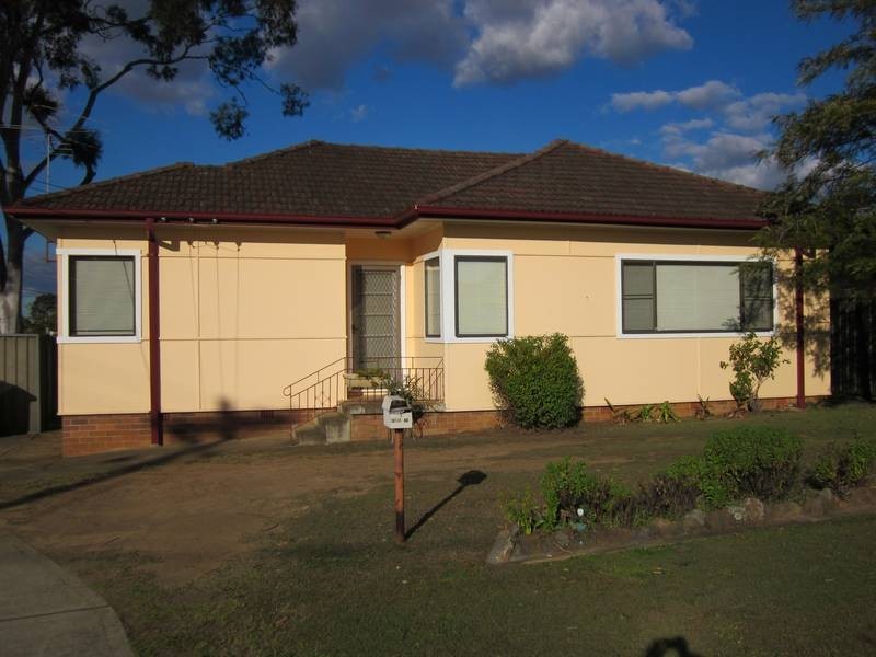 2 Cutler Avenue, Oxley Park NSW 2760