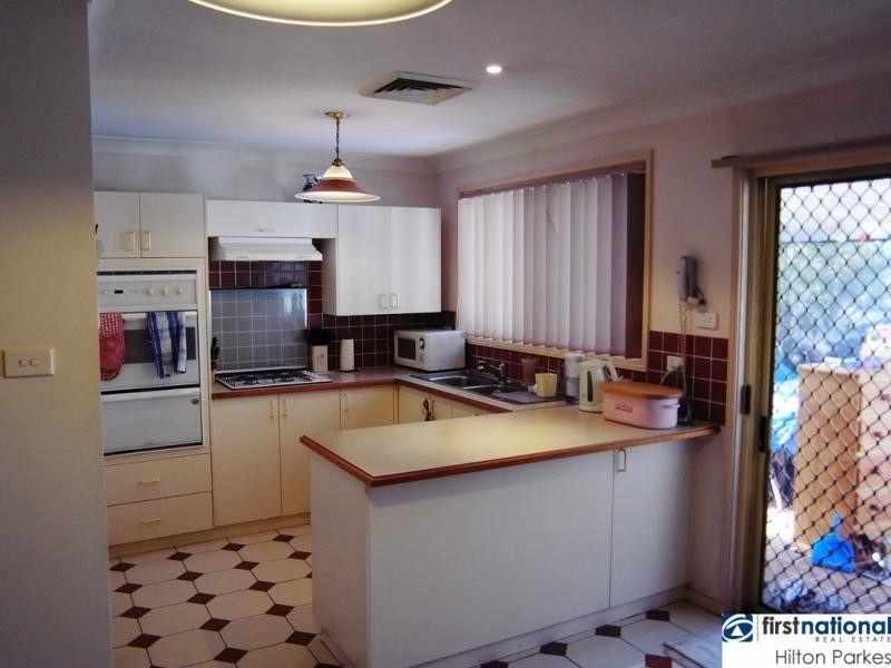 3 Hyatts Road, Oakhurst NSW 2761