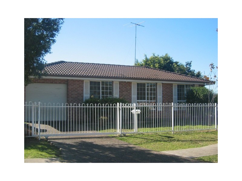 1 Newby Place, Oakhurst NSW 2761