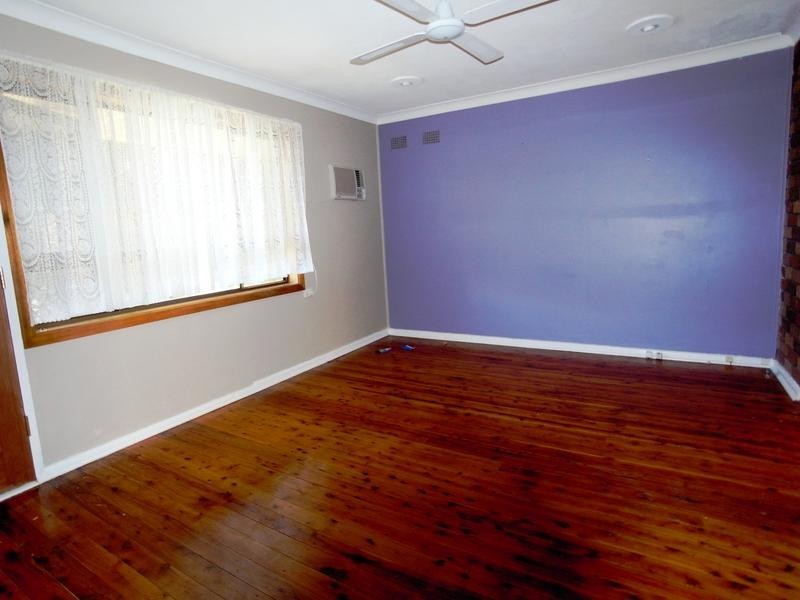 17 Neriba Crescent, Whalan NSW 2770