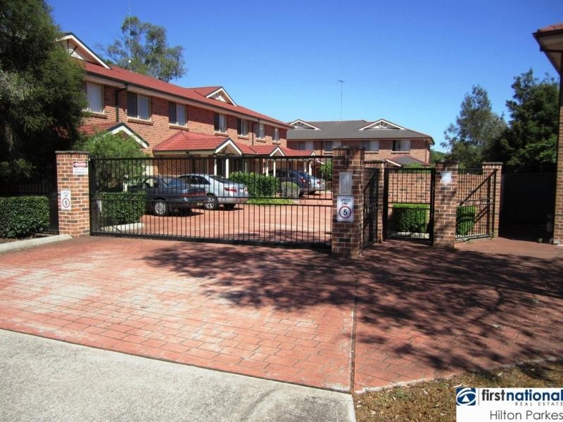 16/9 Stanbury Place, Quakers Hill NSW 2763