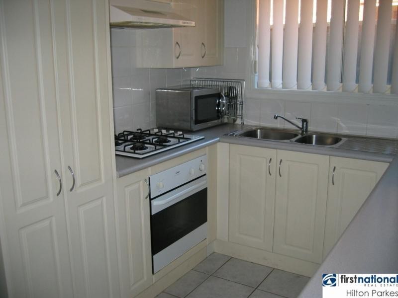 16/9 Stanbury Place, Quakers Hill NSW 2763