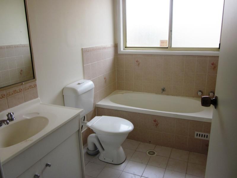 2 Westcott Place, Oakhurst NSW 2761