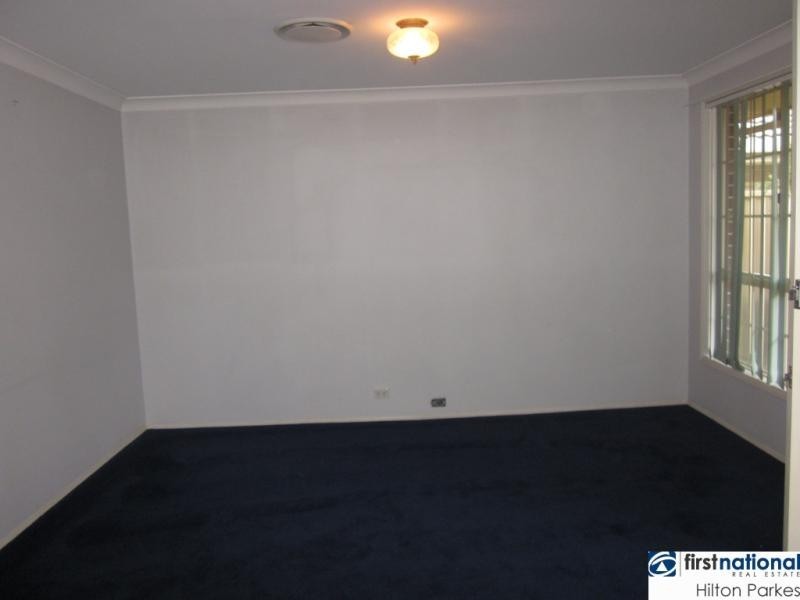 37A Unicombe Crescent, Oakhurst NSW 2761