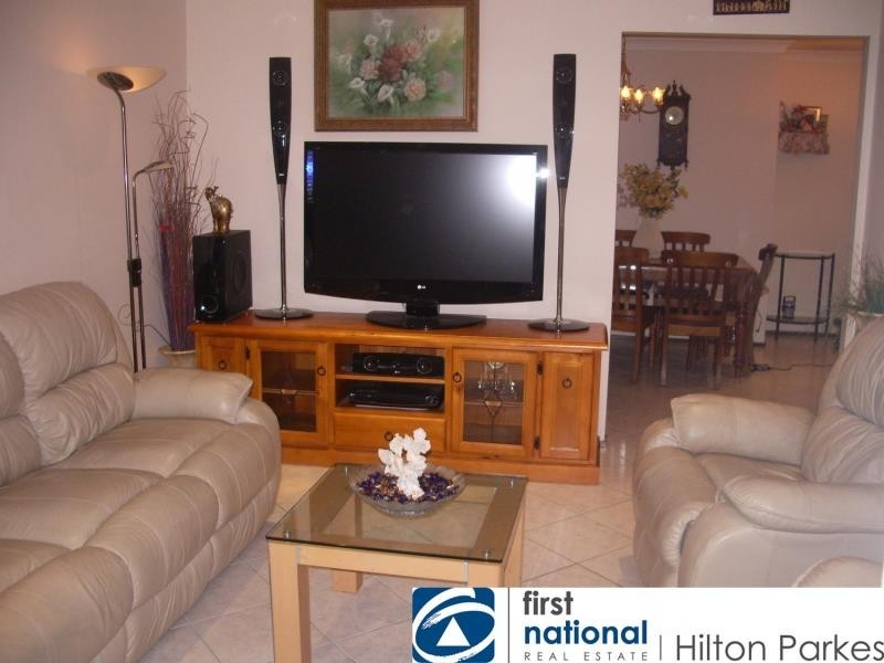 16 Rotuma Street, Oakhurst NSW 2761