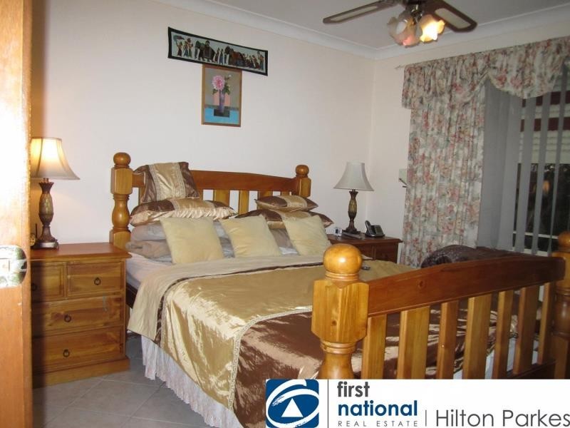 16 Rotuma Street, Oakhurst NSW 2761