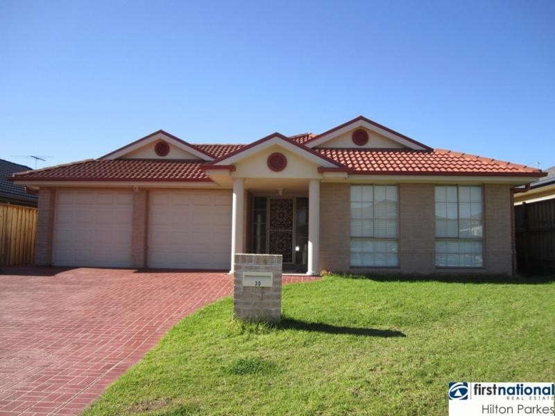 30 Lilydale Drive, Woodcroft NSW 2767