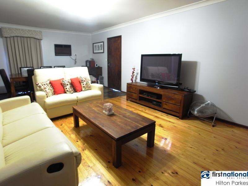 8 Van Dieman Avenue, Willmot NSW 2770