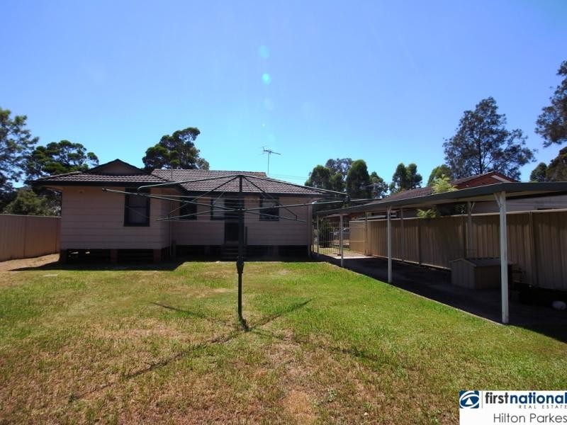 8 Van Dieman Avenue, Willmot NSW 2770