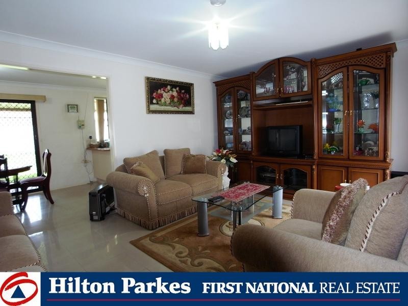 41 Hyatts Road, Oakhurst NSW 2761