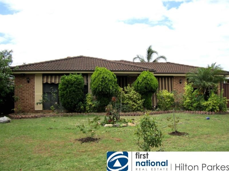 22 Aminta Cres, Hassall Grove NSW 2761