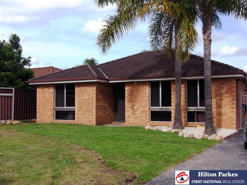 3 Standish Avenue, Oakhurst NSW 2761