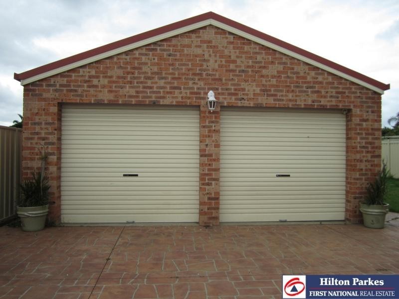 24 Alroy Cres, Hassall Grove NSW 2761