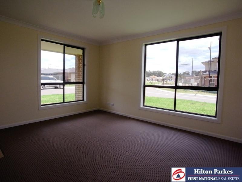 24 Taradale Drive, Ropes Crossing NSW 2760