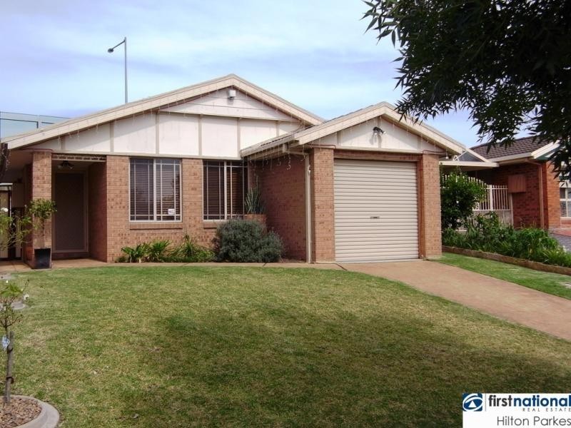 18 Sperring Ave, Oakhurst NSW 2761