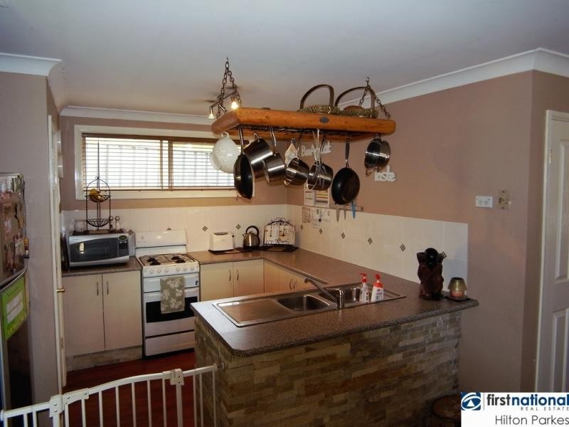 18 Sperring Ave, Oakhurst NSW 2761