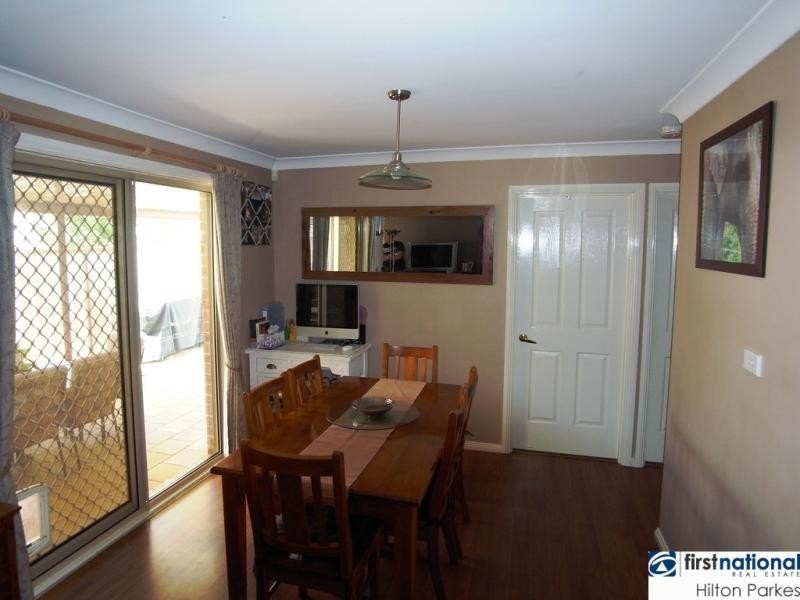 18 Sperring Ave, Oakhurst NSW 2761