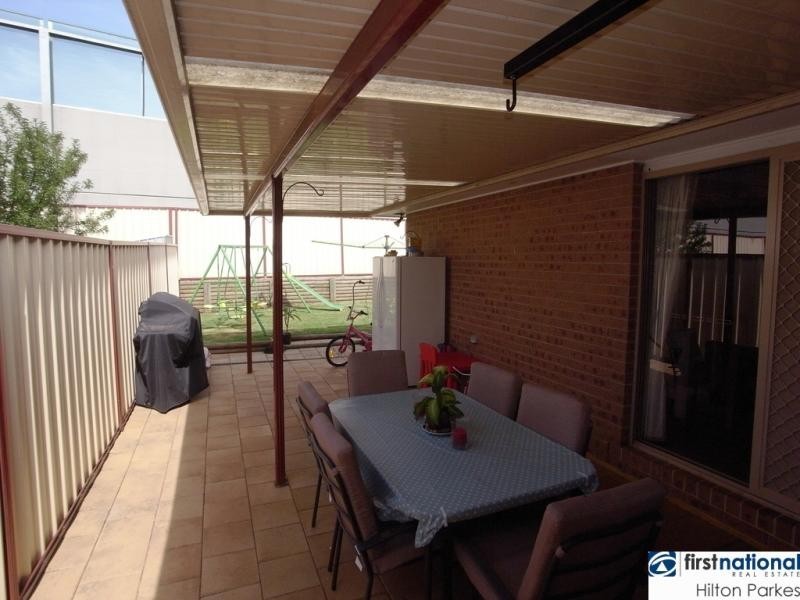 18 Sperring Ave, Oakhurst NSW 2761