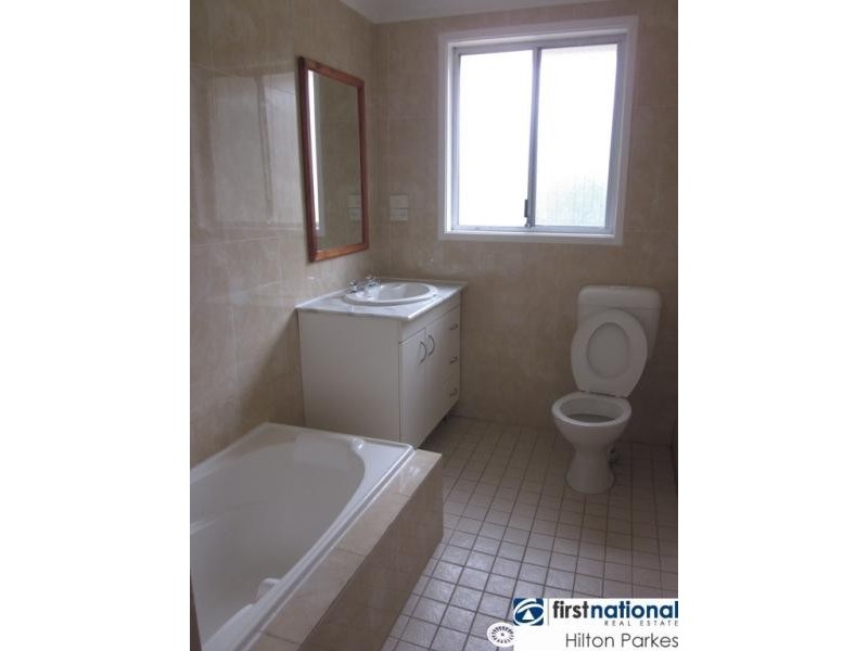 10 Malone Cres, Dean Park NSW 2761