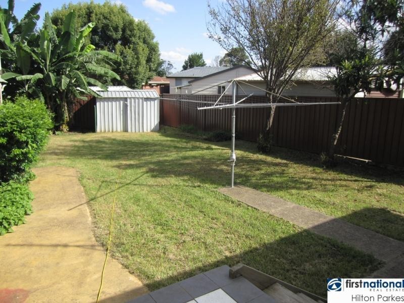 10 Malone Cres, Dean Park NSW 2761