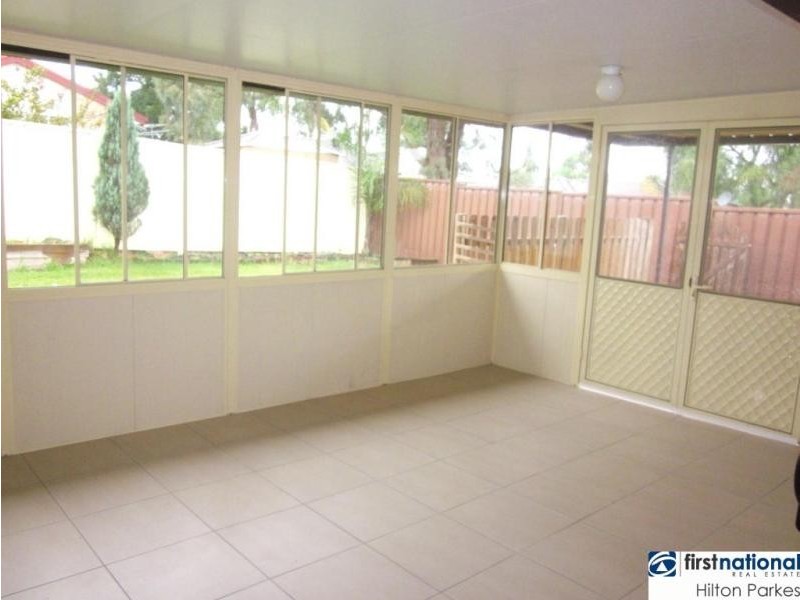 6 Warrina Place, Glendenning NSW 2761