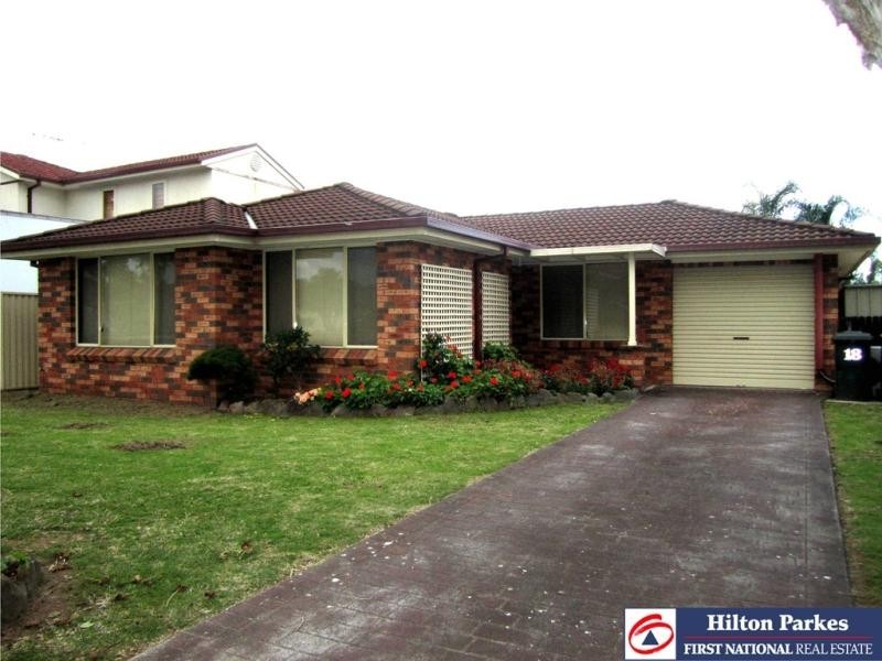 18 Sanctuary Park Drive, Plumpton NSW 2761