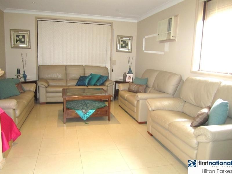 22 Trent Place, Hassall Grove NSW 2761