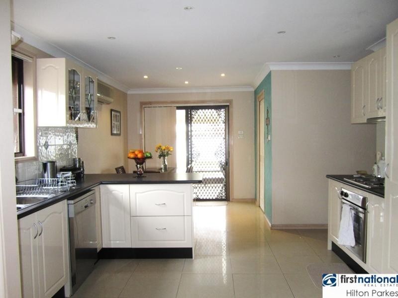 22 Trent Place, Hassall Grove NSW 2761