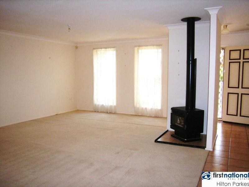 6 Natalie Place, Oakhurst NSW 2761