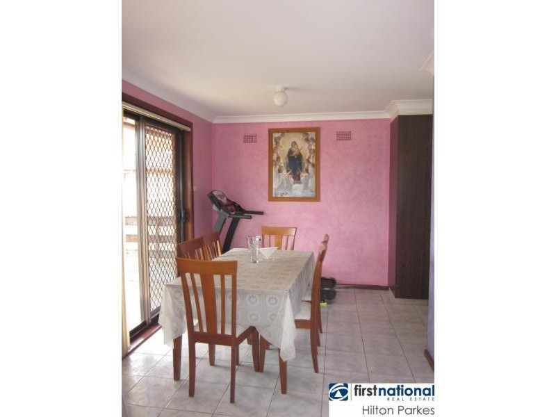 27 Niland Cres, Blackett NSW 2770