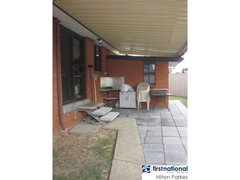 27 Niland Cres, Blackett NSW 2770