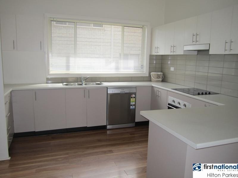 27 Melville Road, St Clair NSW 2759