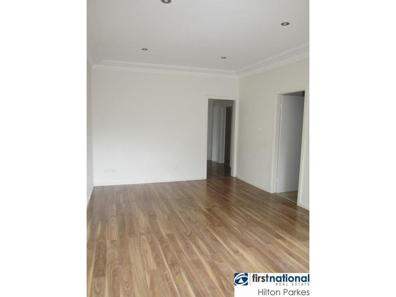 27 Melville Road, St Clair NSW 2759