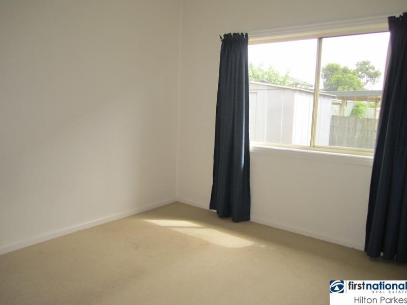 27 Melville Road, St Clair NSW 2759