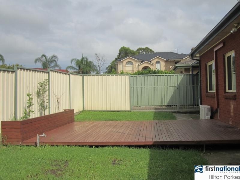 27 Melville Road, St Clair NSW 2759