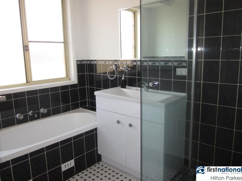 8 Tristan Close, Oakhurst NSW 2761