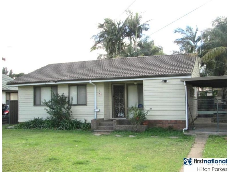 5 Taranaki Avenue, Lethbridge Park NSW 2770