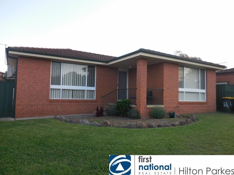 44 Lyall Avenue, Dean Park NSW 2761