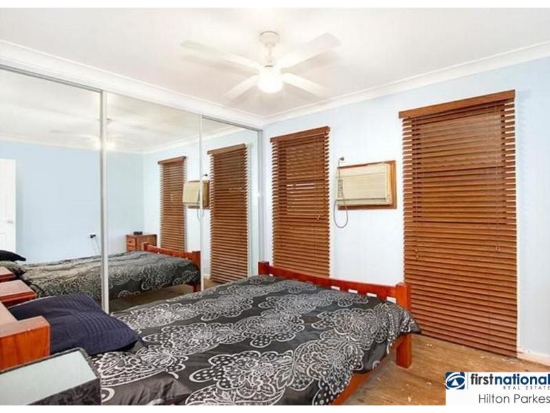 40 Nauru Crescent, Lethbridge Park NSW 2770