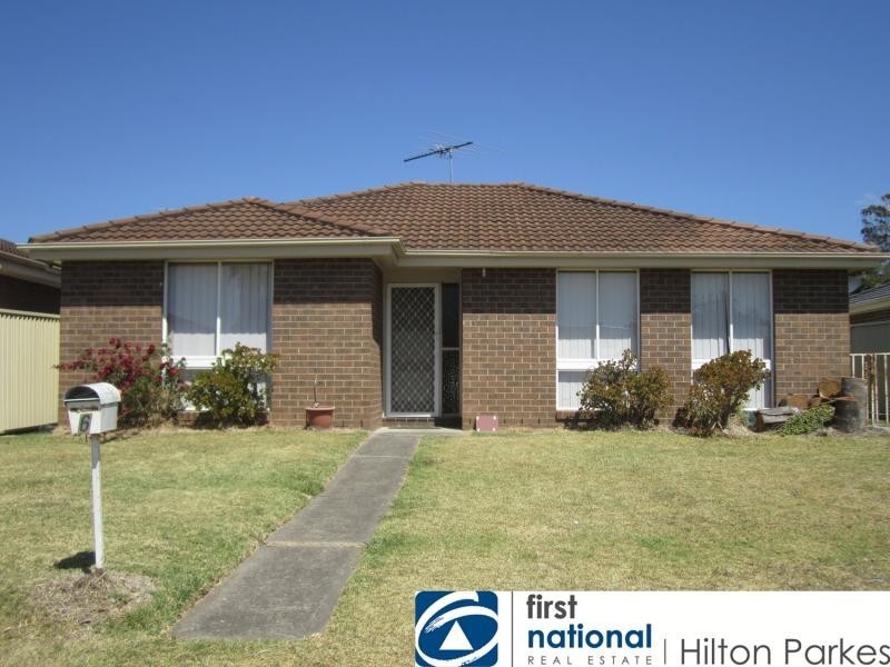 6 Unicombe Cres, Oakhurst NSW 2761