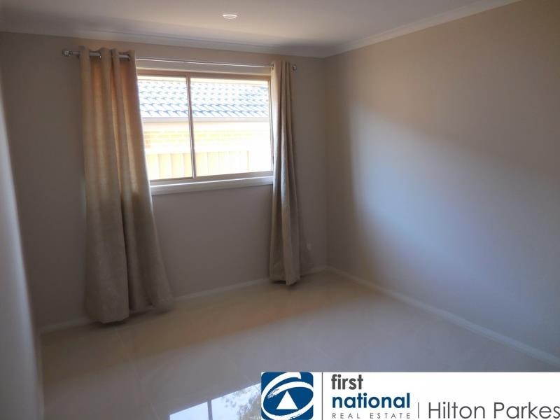 100 Capuchin Way, Plumpton NSW 2761