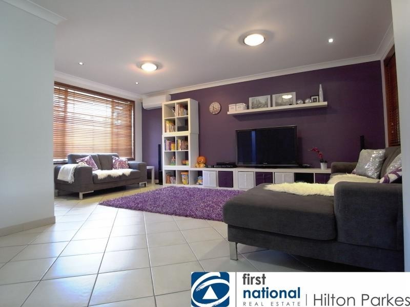 8 Westcott Place, Oakhurst NSW 2761