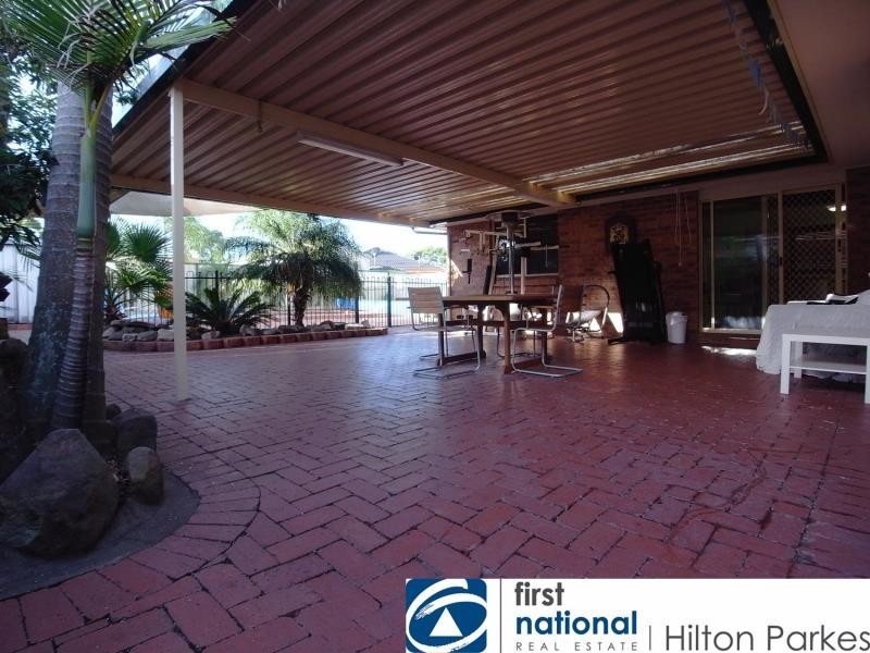 8 Westcott Place, Oakhurst NSW 2761