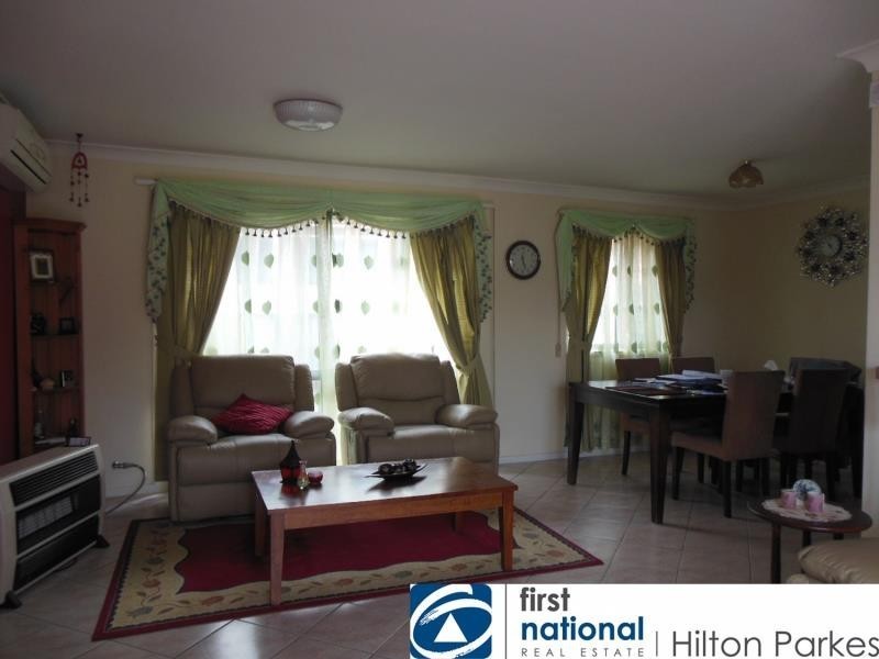 35 Lenton Crescent, Oakhurst NSW 2761