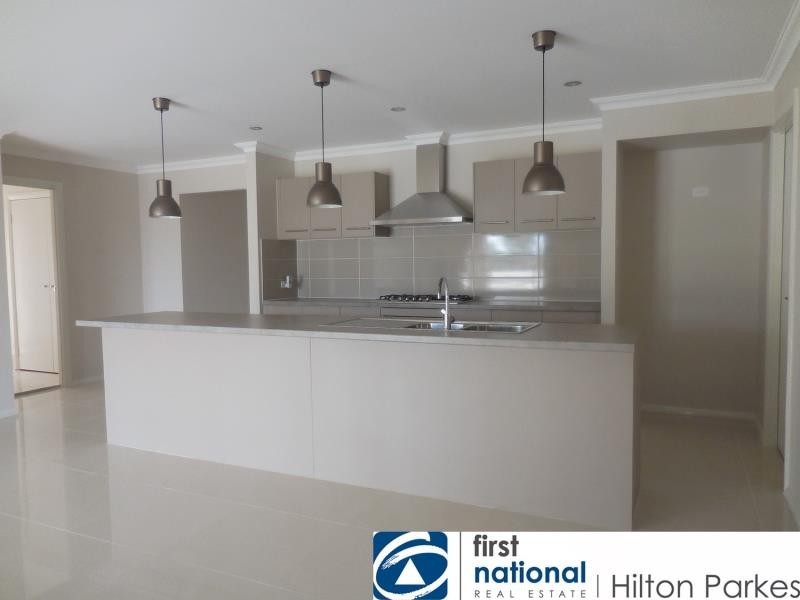 82 Capuchin Way, Plumpton NSW 2761