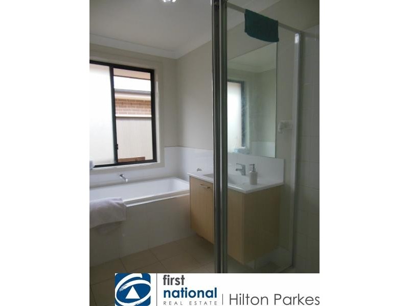 18 Bradley Street, Ropes Crossing NSW 2760