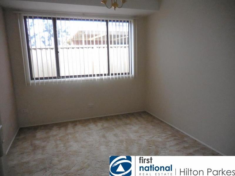 11 Lamerton Street, Oakhurst NSW 2761