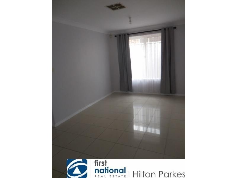 81 Pagoda Cres, Quakers Hill NSW 2763